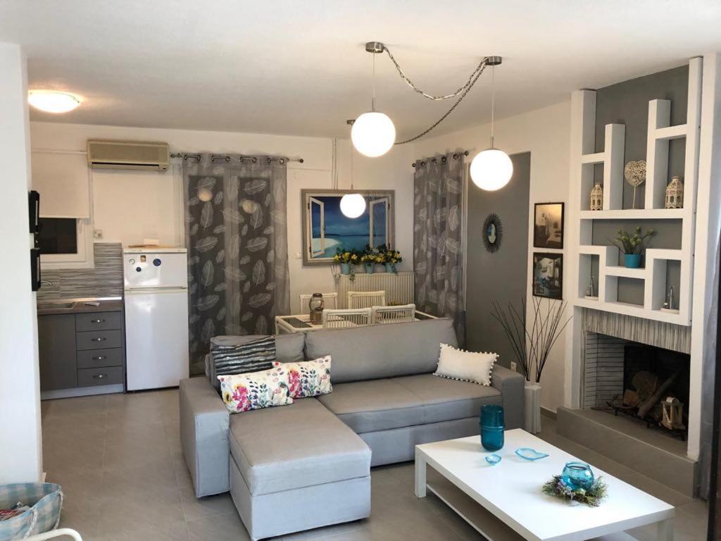 Sofia'S Pearl Beachfront Maisonette Nea Kallikrateia Exteriör bild